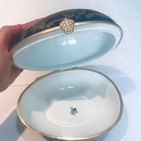 Elegant Extra Large Decorative Egg Trinket Box Cobalt Blue Gold, Courting Couple - Picture 5 of 9